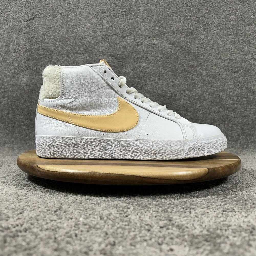Nike SB Zoom Blazer Mid CJ6983-102 Men's Size 8 Cloud White Core Gold Shoes Used